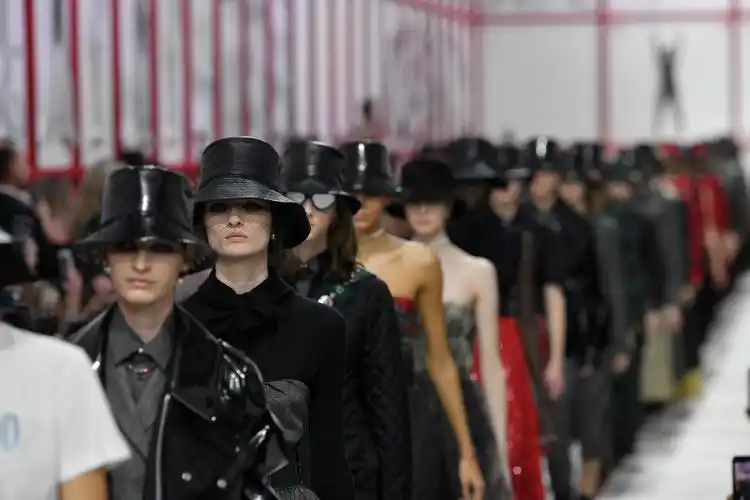 ArkGenie Super Agent Practices in the European Fashion Industry